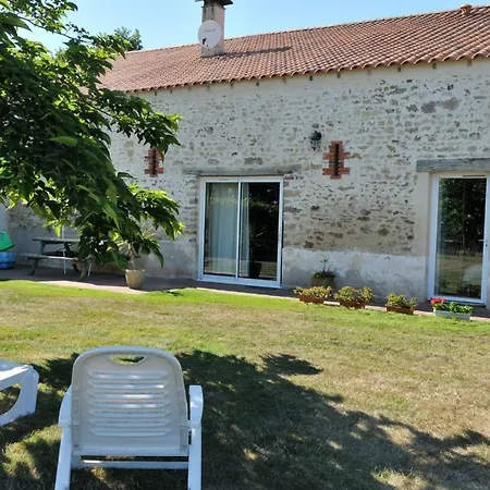 Holiday home Les Au Soleil Levant *